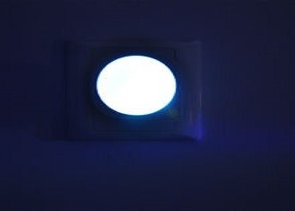Çin Sağlam İnşaat LED Yatak Odası Gece Lambası Beyaz Ve Kırmızı Meyve Şeftali Şekli Boyunca Tedarikçi